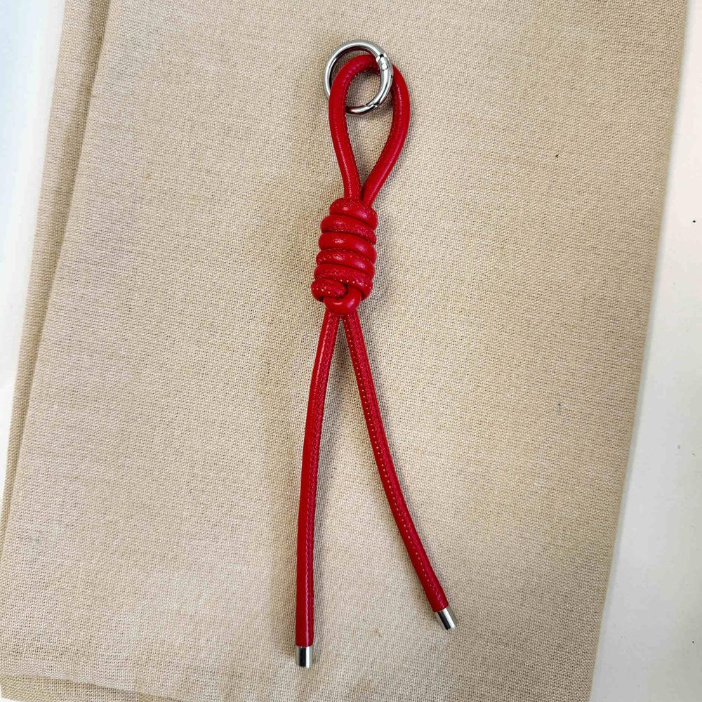 Красивый брелок с узлом из ПУ-шнура, однотонный, толстый, из ПУ-шнура, арт, с кольцом-застежкой, подвески для женской сумочки