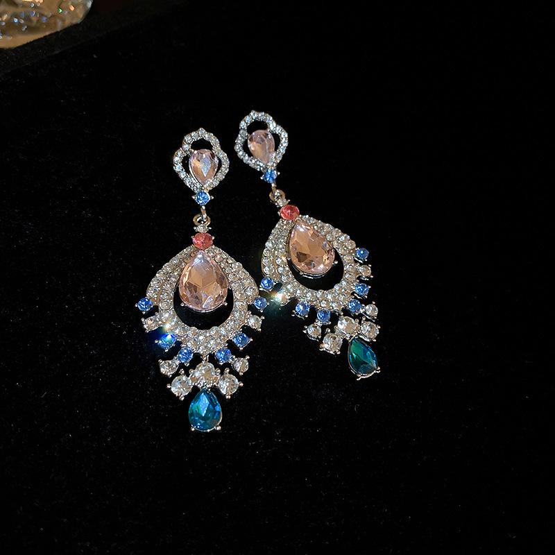 Серьги-пусеты «Серебряная игла» с вырезами в виде розовых бабочек и цирконами - Высококачественная роскошная модная бижутерия