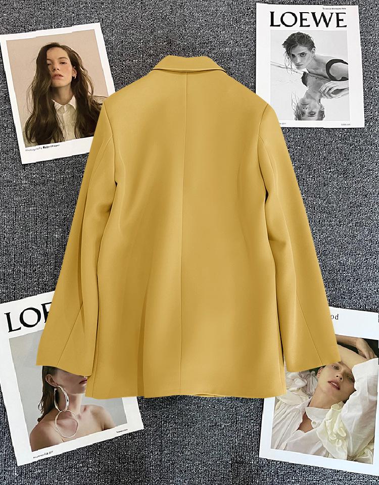 Женский черный костюм большого размера с драпировкой и металлической пуговицей