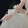Белые атласные свадебные перчатки короткие элегантные лепесток жемчуг бант сетка свадебные перчатки универсальные фотоаксессуары жемчуг ретро