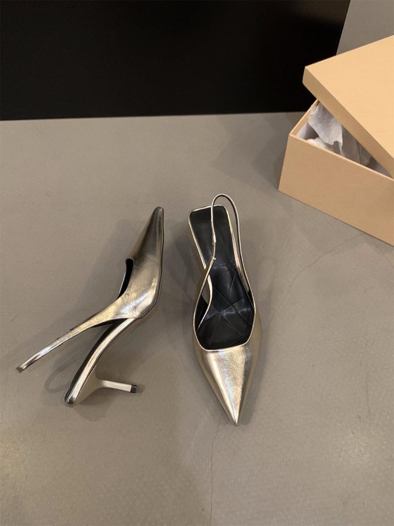 Niche французский темперамент золотистые босоножки с заостренным носком сказочные туфли 2025 года новые весенне-летние туфли с острыми каблуками одинарные