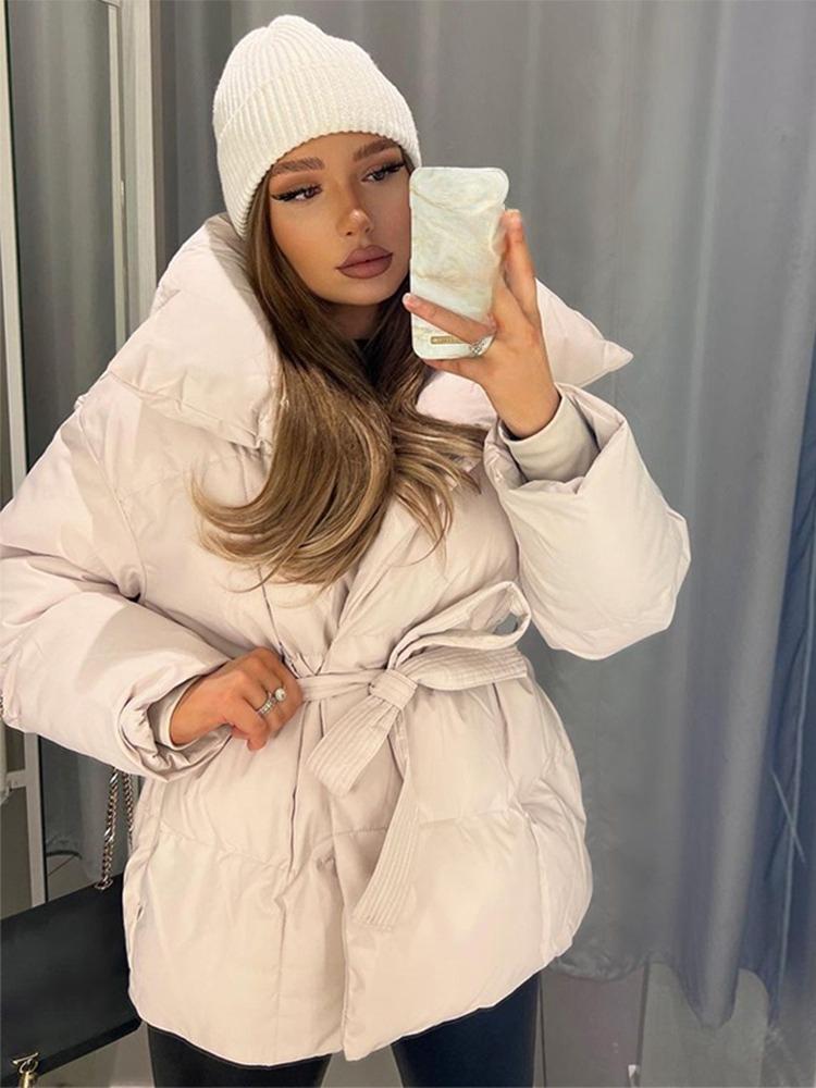 Женская куртка с воротником-стойкой, капюшоном, длинными рукавами и молнией, глянцевая, толстая, для зимы