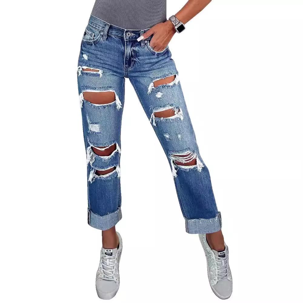 2025 Women's European Style Straight-Leg Ripped Jeans with Pockets