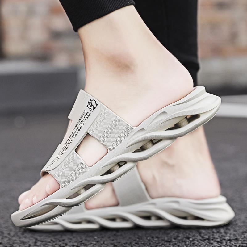 Оптовые летние тапочки Мужская обувь Новая мужская верхняя одежда Шлепанцы Сандалии Нескользящие сандалии