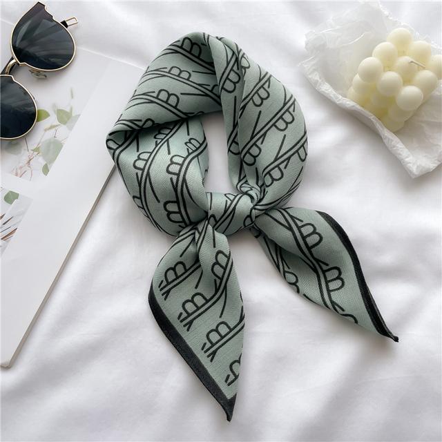 Дизайнерский велюровый квадратный шарф для женщин, шейный платок, галстук, модный маленький клетчатый шарф для волос на запястьях, новый платок, бандана 