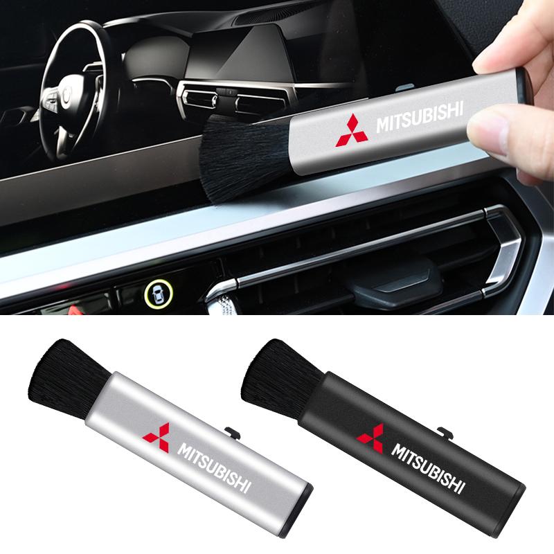 Retractable Car Air Vent Cleaning Brush Car Badge Detail Dust Remover For Mitsubishi Mirage G4 KU8