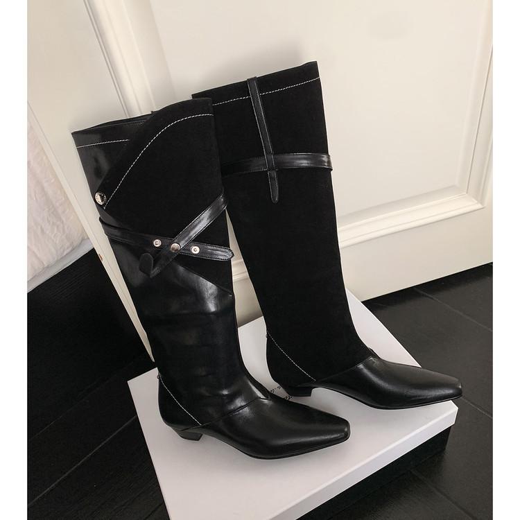 Осень-зима 2025 новая коричневая воловья кожа~ квадратный носок рукав с заклепками низкий каблук модные ботинки длинные сапоги рукав рыцарские сапоги