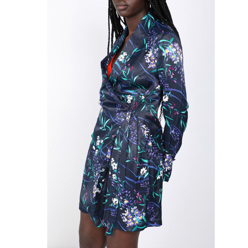 Женское темно-синее кимоно с шалевым воротником и цветочным узором