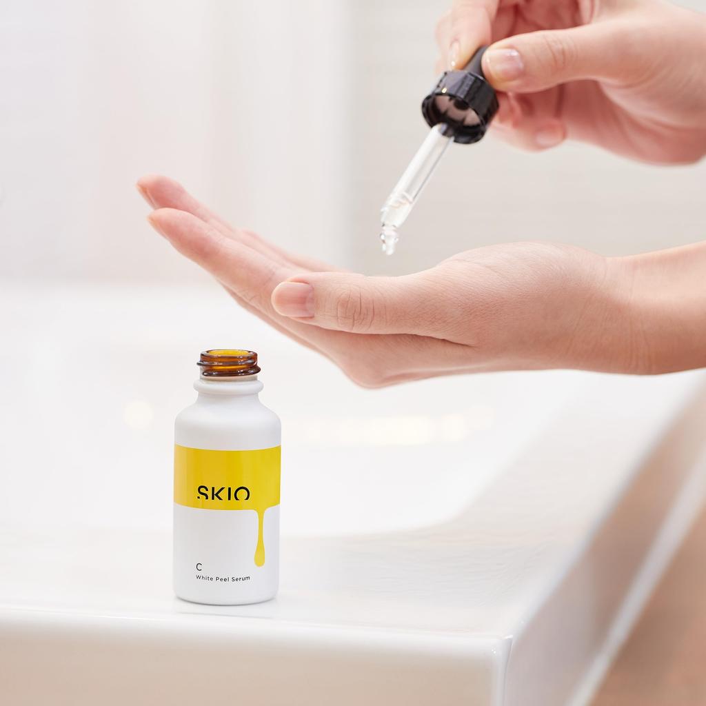 Rohto Pharmaceutical SKIO VC White Peel Serum Stain Pore Care Отбеливающая сыворотка Сыворотка с витамином C White VC Увлажняющий Увлажняющий Сухая кожа Чувствительная