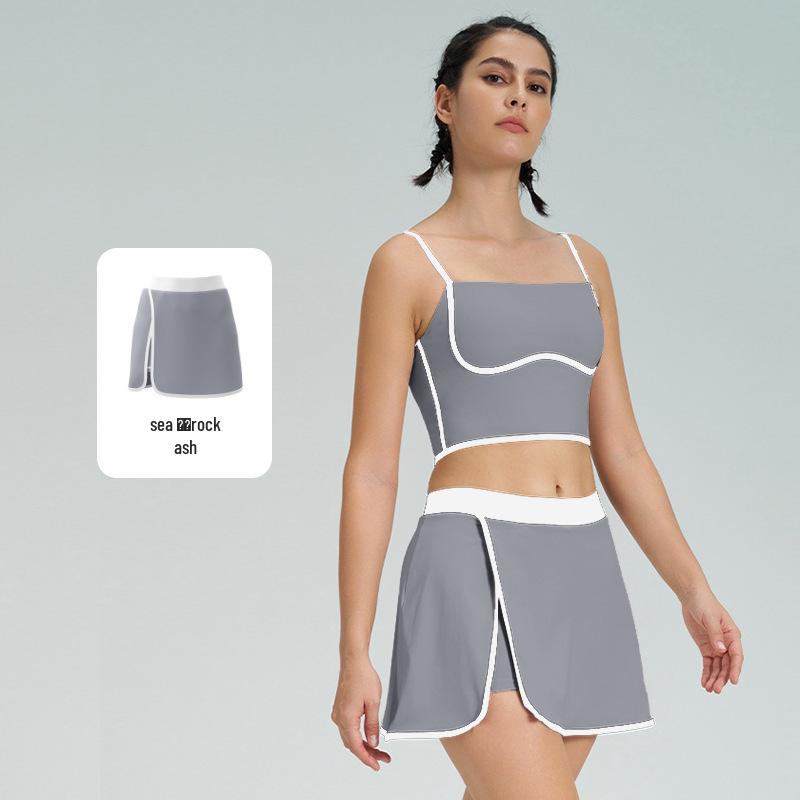 Женский стройнящий теннисный костюм контрастных цветов, быстросохнущий жилет для йоги и фитнеса со юбкой, с чашечками, комплект из двух предметов спортивной одежды.