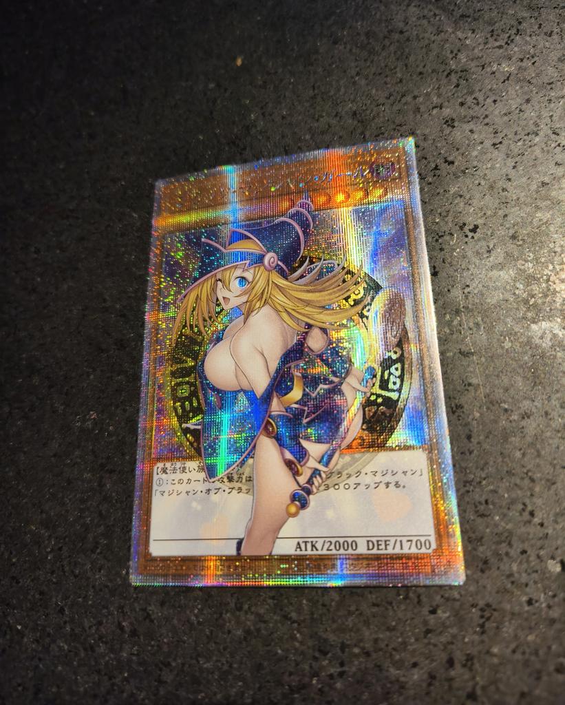 1pcs/set Yu-gi-oh! Black Magician Girl Self Control Collect Signature Trading Flash Card Anime Cartoon Hallowmas Gift Toy