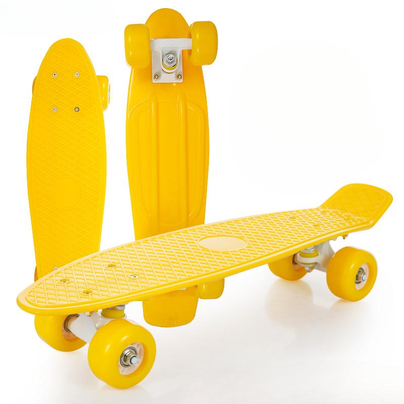 Новый пластиковый четырехколесный скейтборд-рыба с мигающим колесом, дорожный скейтборд с одним деформированным колесом