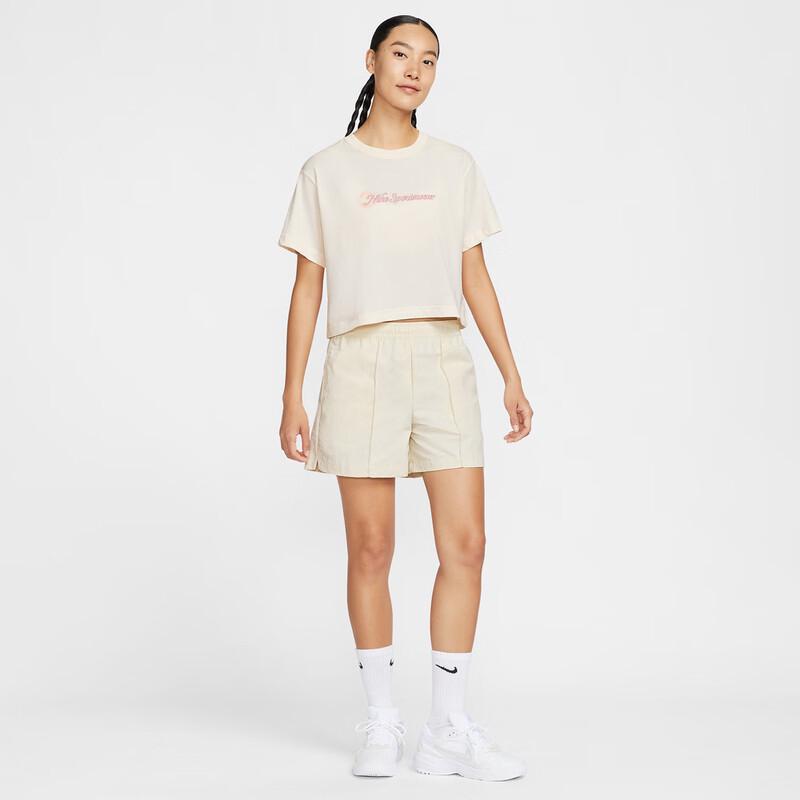 Nike Женская короткая футболка с коротким рукавом NSW Club