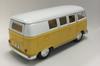 KiNSMART 1/32 Scale 1962 Volkswagen Bus Pullback Diecast Car (White x Yellow)