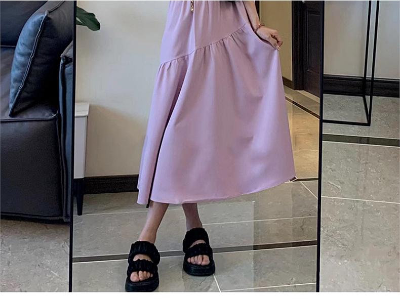 Женское высококлассное фиолетовое длинное платье с рукавами-буфами для ранней весны