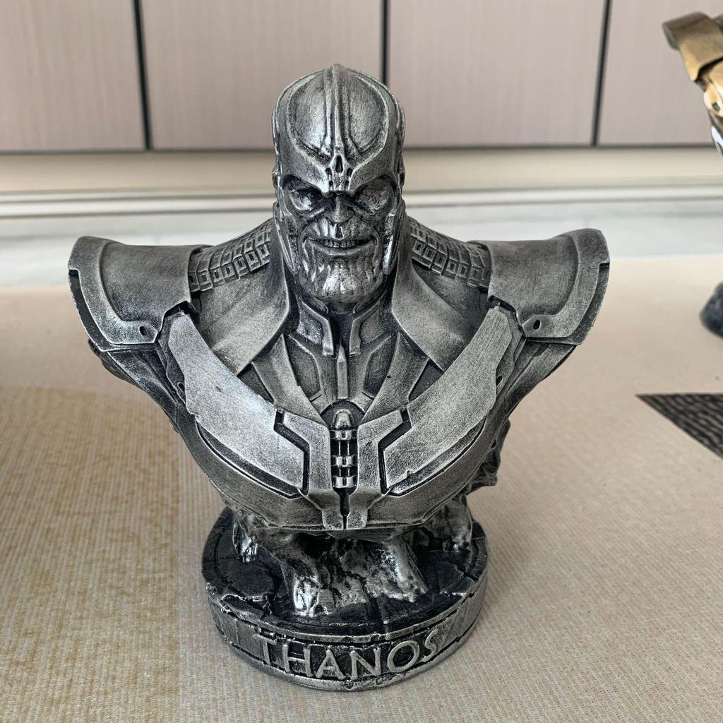 Мстители Marvel Танос Полуфигура из смолы Декоративная статуэтка злодея