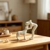 Скульптура Женщина и Собака 3D Печатная Настольная Фигурка Женщины, Целующей Собаку для Гостиной, Офиса, Домашнего Стола, Полки Декор