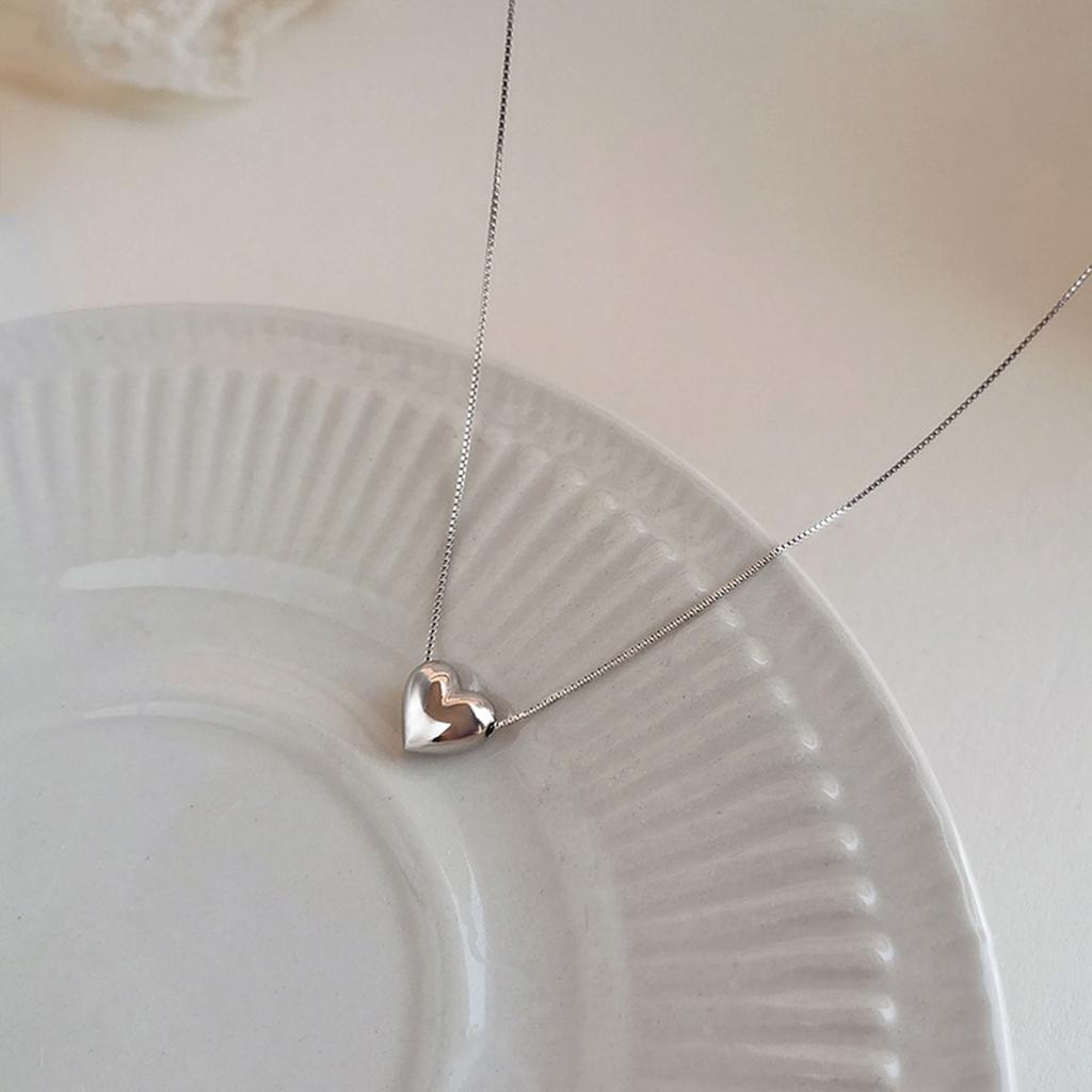 Delicate Heart Pendant Necklace Jewelry Fashion Forward Heart Choker Pendant Necklace Clavicular Chain for Gatherings