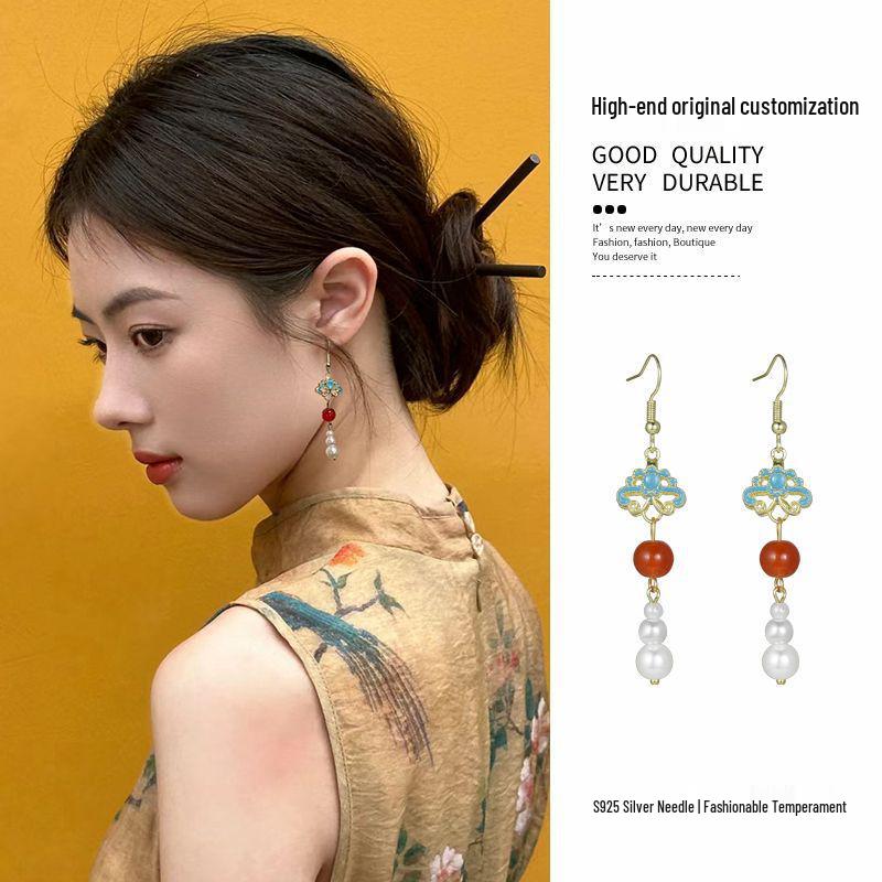 Геометрические серьги в древнем стиле: Элегантный дизайн для женских аксессуаров к ципао