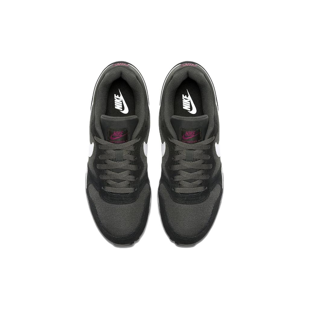 (WMNS) Nike MD Runner 2 'Антрацит Бордовый' Женские 749869-012