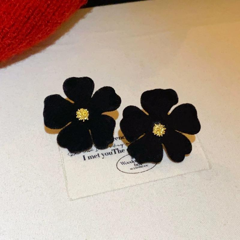 Осенне-зимние цветочные серьги женские 2023, новые серьги