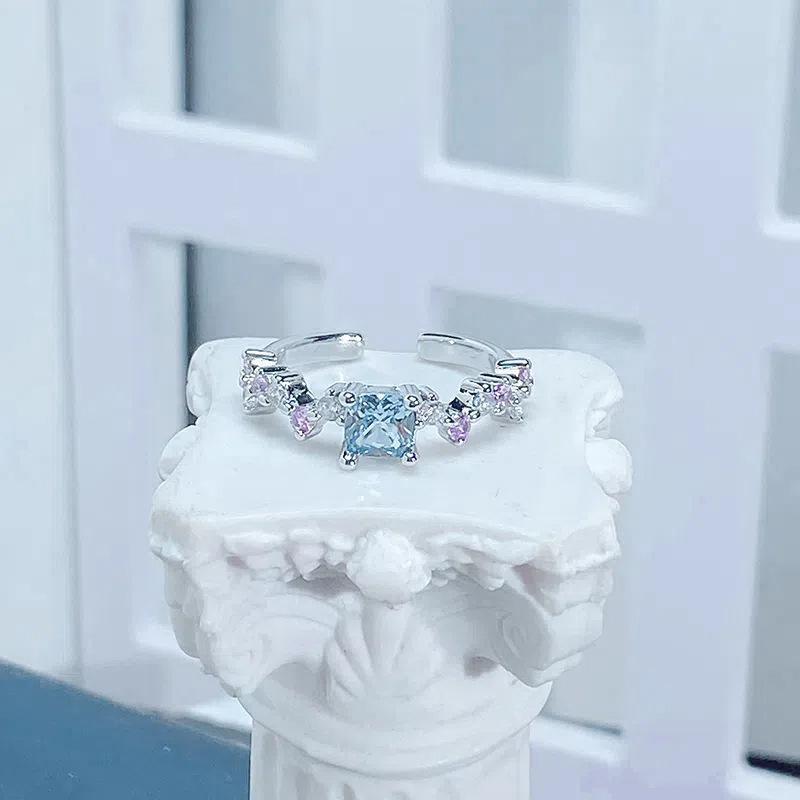 Exquisite Light Luxury Micro-Inlaid Zir*****Pen Ring, Niche Design Sense, High Fashion Temperament, Super Flash Ring Woman