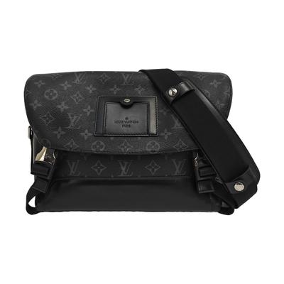 [Б/У] Сумка-мессенджер серии Voyager Classic Monogram из покрытого канваса - Очень хорошее состояние #1BYVDKK