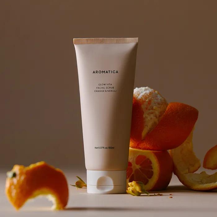 (Pore Care) Glow Vita Facial Scrub Orange & Neroli 150ML