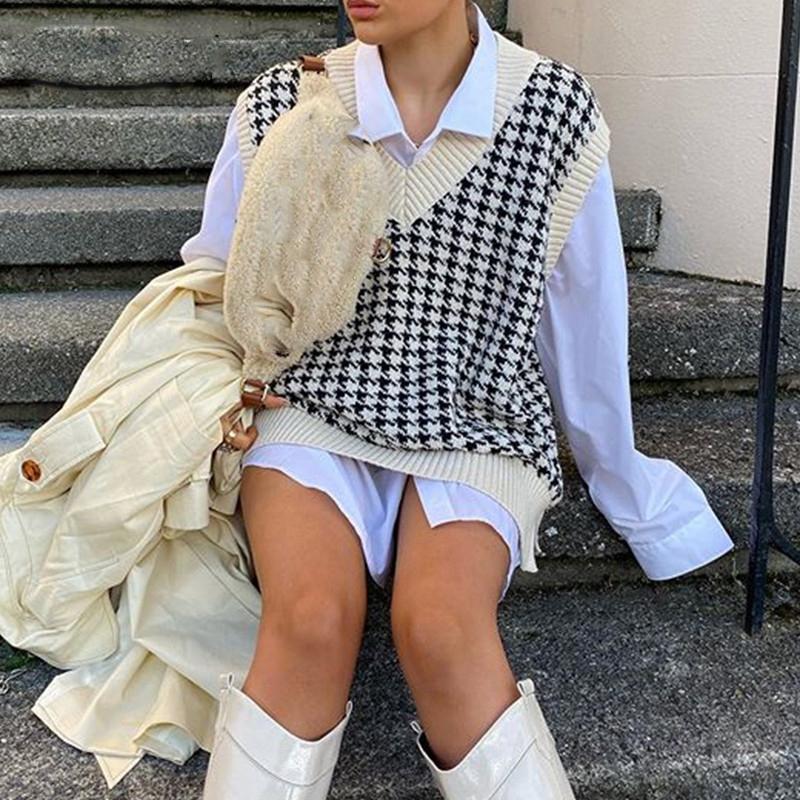 Hirsionsan V Neck Houndstooth Knitted Vest Women 2021 New Korean Cashmere Loose Sleeveless Sweater Female Loose Autumn Pullovers