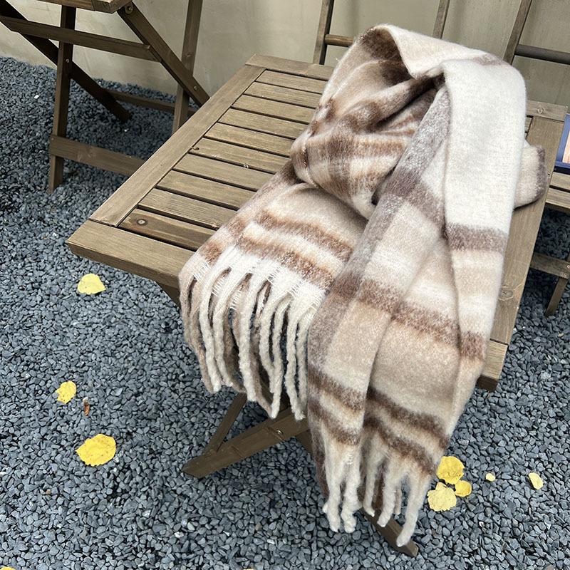 Simple Women's Autumn and Winter Thickened Retro Fringed Polyester Atmosphere Imitation Cashmere Scarf Scarf