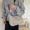 2025 autumn and winter new women's bags casual retro shoulder bags dumpling bags niche design fashion messenger bags