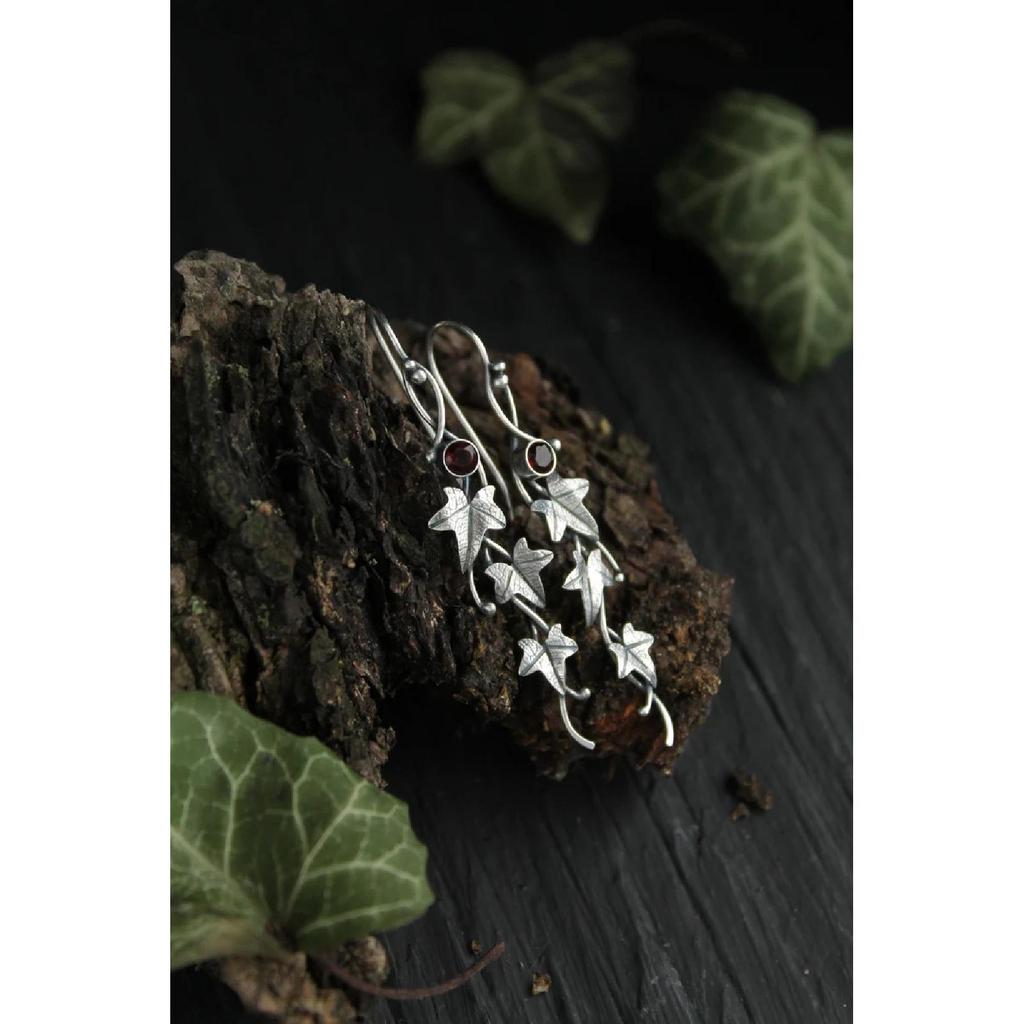 Новые модные серьги-подвески с изумрудным кленовым листом для женщин, ювелирные изделия в стиле бохо, цветочные листья, серебряные висячие серьги на крючках