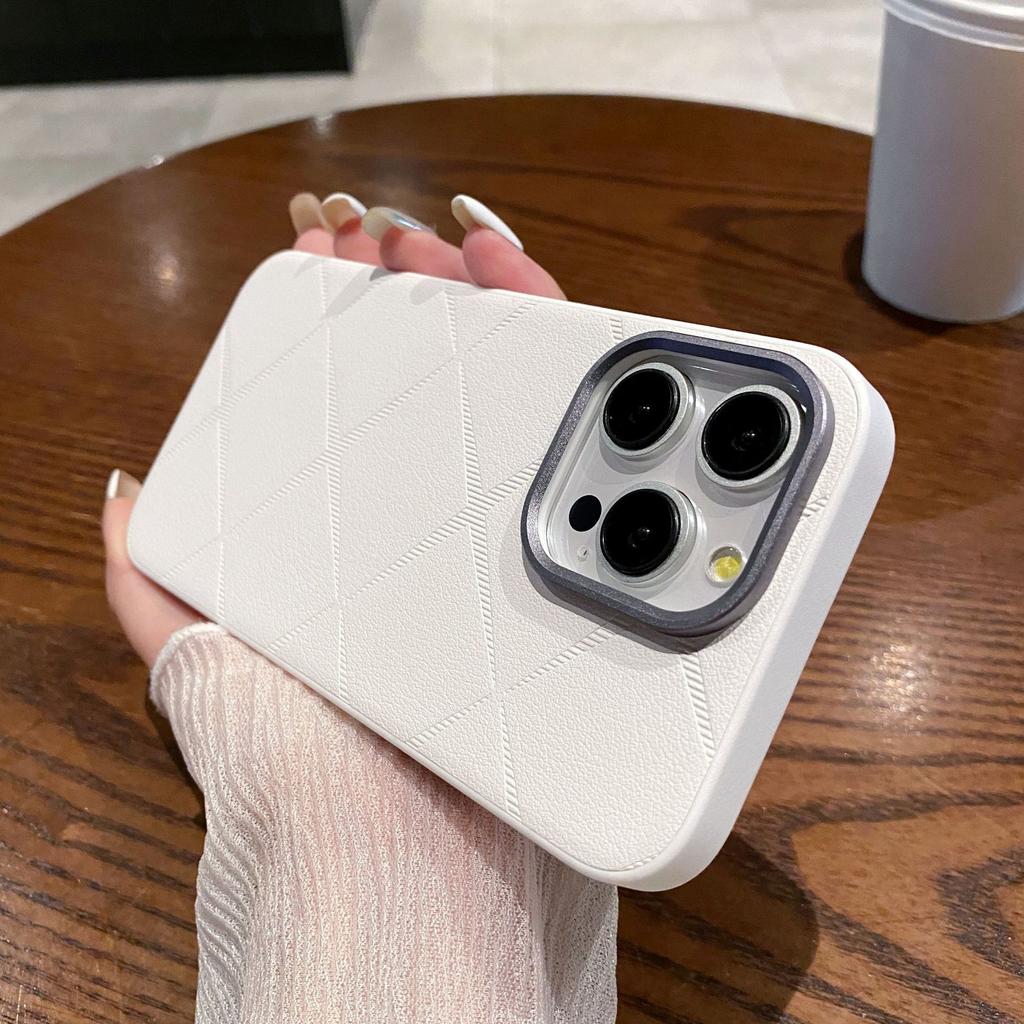 Apple 16promax с ромбовидной кожаной текстурой подходит для чехлов iPhone14/15 и поставляется с аппаратным кольцом для объектива