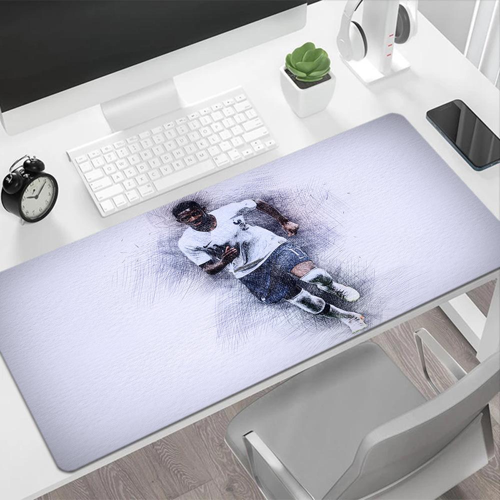 Ac Milan Crest Close-up Large Mouse Pad Gaming Laptop Mouse Pad Computer Desk Mat Non-Slip Rubber Bottom Perfect Gift for Gamers