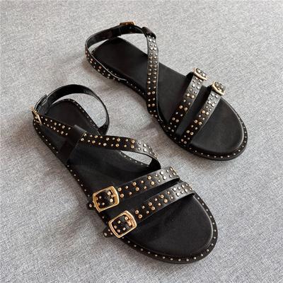 Женские сандалии, лето 2024, сандалии-гладиаторы с заклепками, черные туфли на плоской подошве, женская повседневная пляжная обувь на плоской подошве