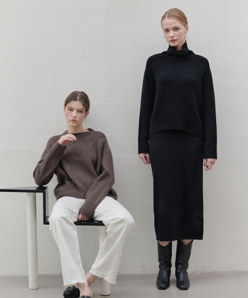 JE NE SAIS QUOI Loose Fit Crew Neck Cashmere Knit_ Mocha