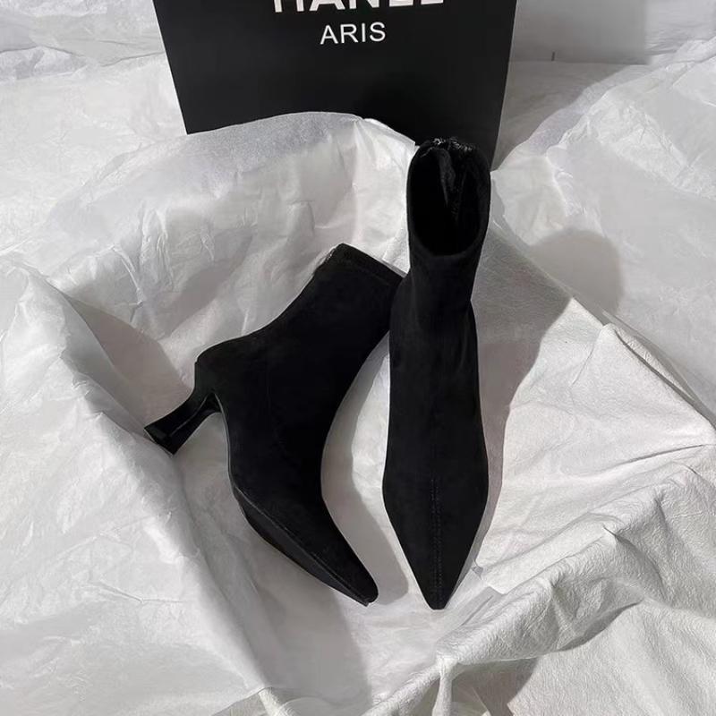 Pointy Short Heel Boots Female Korean Version Sexy Suede High Heel Socks Boots Autumn And Winter New Fashion Elastic Slim Boots