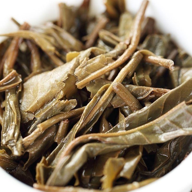 Чайный пирог «Ранняя весна» Пуэр 400г MENGKU Rongshi Mu Ye Chun Pu'er Tea