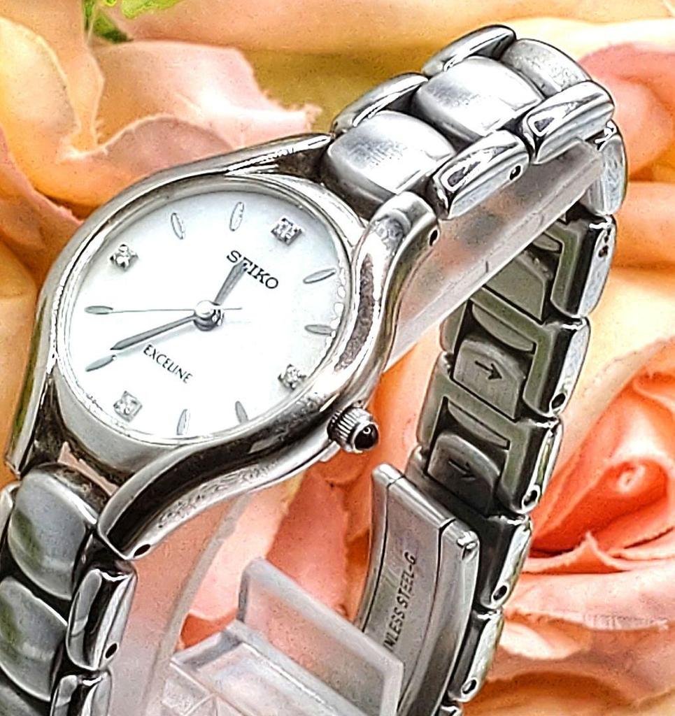 [USED] Seiko Exceline Watch, Small Silver with 4 Diamonds