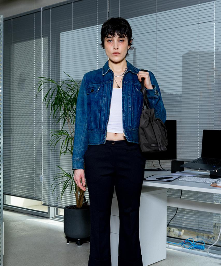 Debbyoung Nylon Pocket Bag [Black]