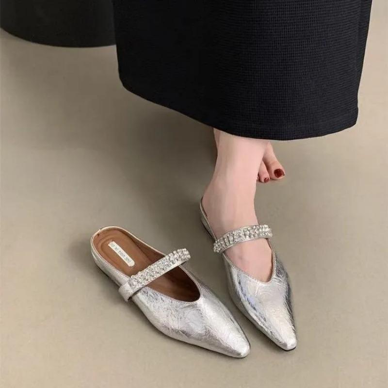 Модные Новые Горячие Полушлепки Баотоу Женские Летние Роскошные Дизайнерские Остроносые Стразы Темпераментные Девушки Небольшой Высоты Клиновидные Сандалии