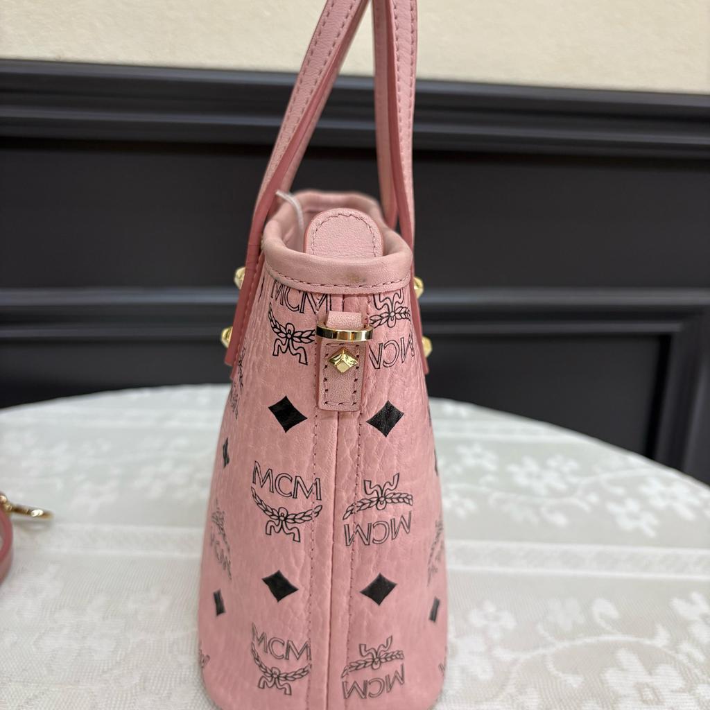 [Pre-Owned] Anya Mini Pink Coated Canvas Monogram Print Tote Bag Shoulder Bag Crossbody Bag Gold Hardware Detachable Strap - Very Good #17KERJG