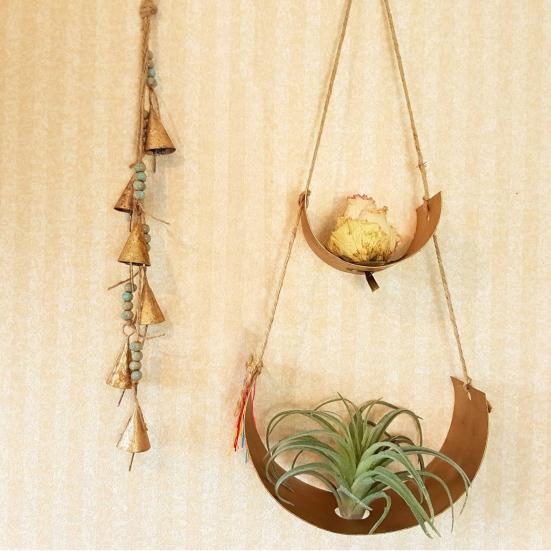 Bohemian Wind Chime Hanging Metal Harmony Cow Bell Cluster with Jute Rope Farmhouse Rustic Vintage Outdoor Garden Patio Wind Bell Decoration Ornament