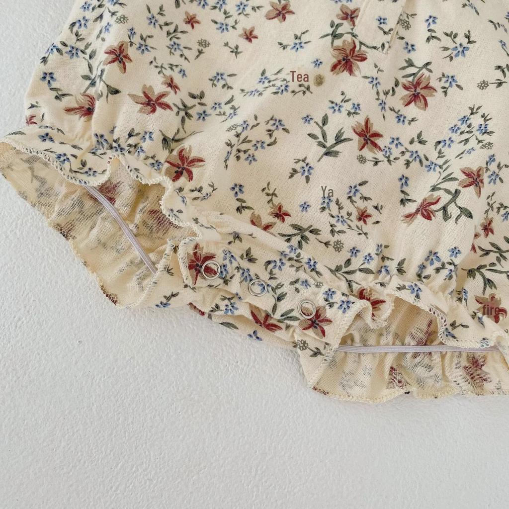 Осень 2024 г. Хлопковый комбинезон для девочек: Принтованный, с отворотом, рукава-фонарики, длинный рукав, свободный крой, треугольный дизайн для ползания.