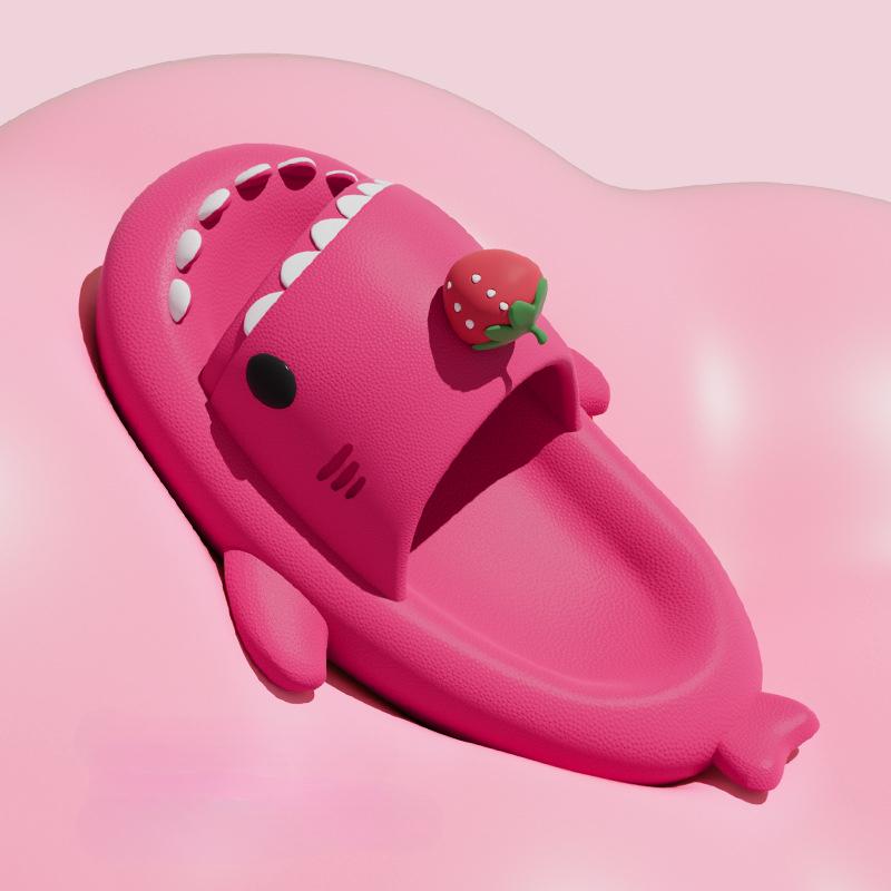 Мода 2025 Новые тапочки-акулы Женские Мужские Летняя обувь Милые DIY Клубничные Домашние Уличные Сандалии Девочки Мальчики Пляжные Шлепанцы для Душа