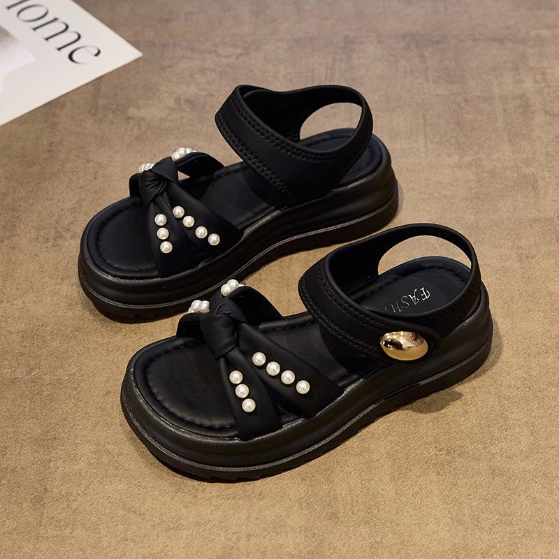 Тапочки сандалии на мягкой подошве 2025 новые женские супер огонь пляжная обувь лето с юбками не устают