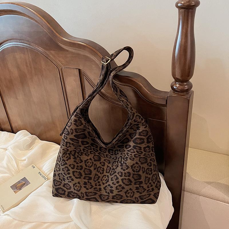 Suede Bag Women's Large-capacity New Autumn and Winter Versatile Shoulder Messenger Bag Commuter Tote Bag