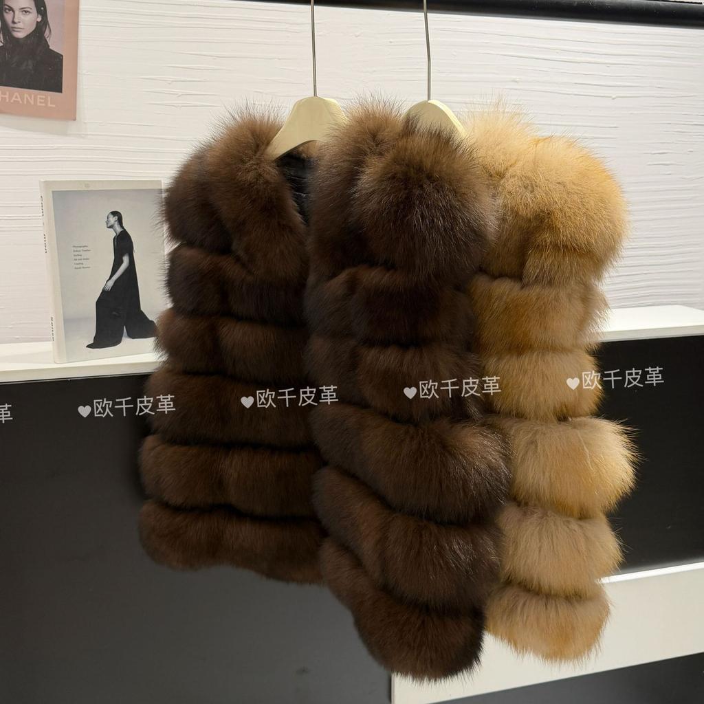 Haining autumn and winter new fashion Korean version of the whole leather six-section fox hair horizontal strip fur vest jacket women