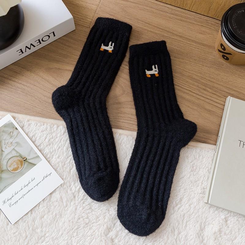 Female Winter Thickened Embroidery Warm Solid Color Vertical Bar Floor Sleeping Tube Socks