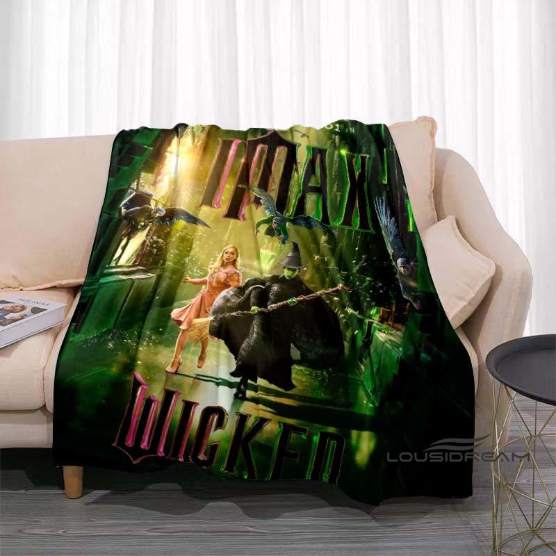 The new 2026 Wicked-themed blanket is perfect for naps, sofas, living rooms, offices, bedrooms, and more. It's incredibly warm.0
